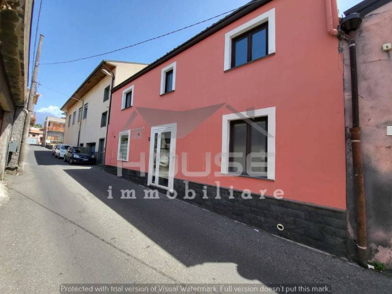 Locale commerciale, Nicolosi