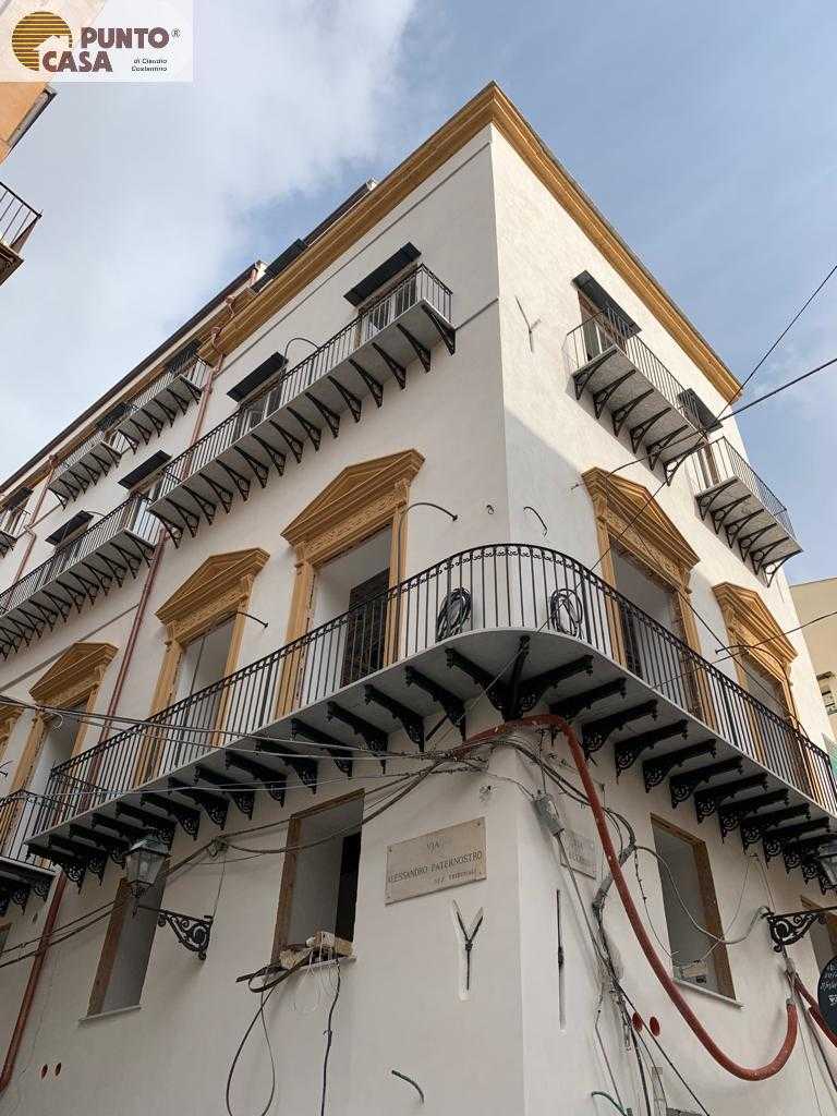 Appartamento in Vendita a Palermo Via Alessandro Paternostro