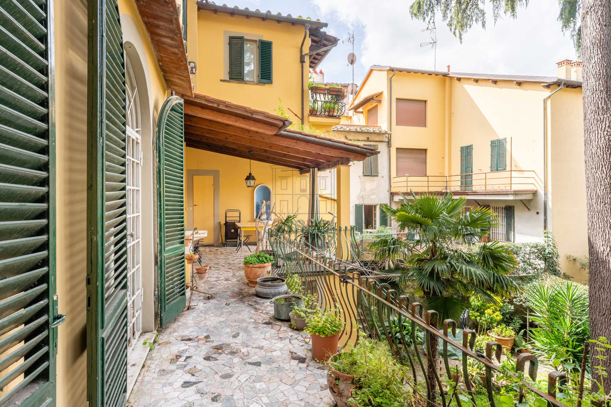 Appartamento in Vendita a Lucca Piazza San Michele