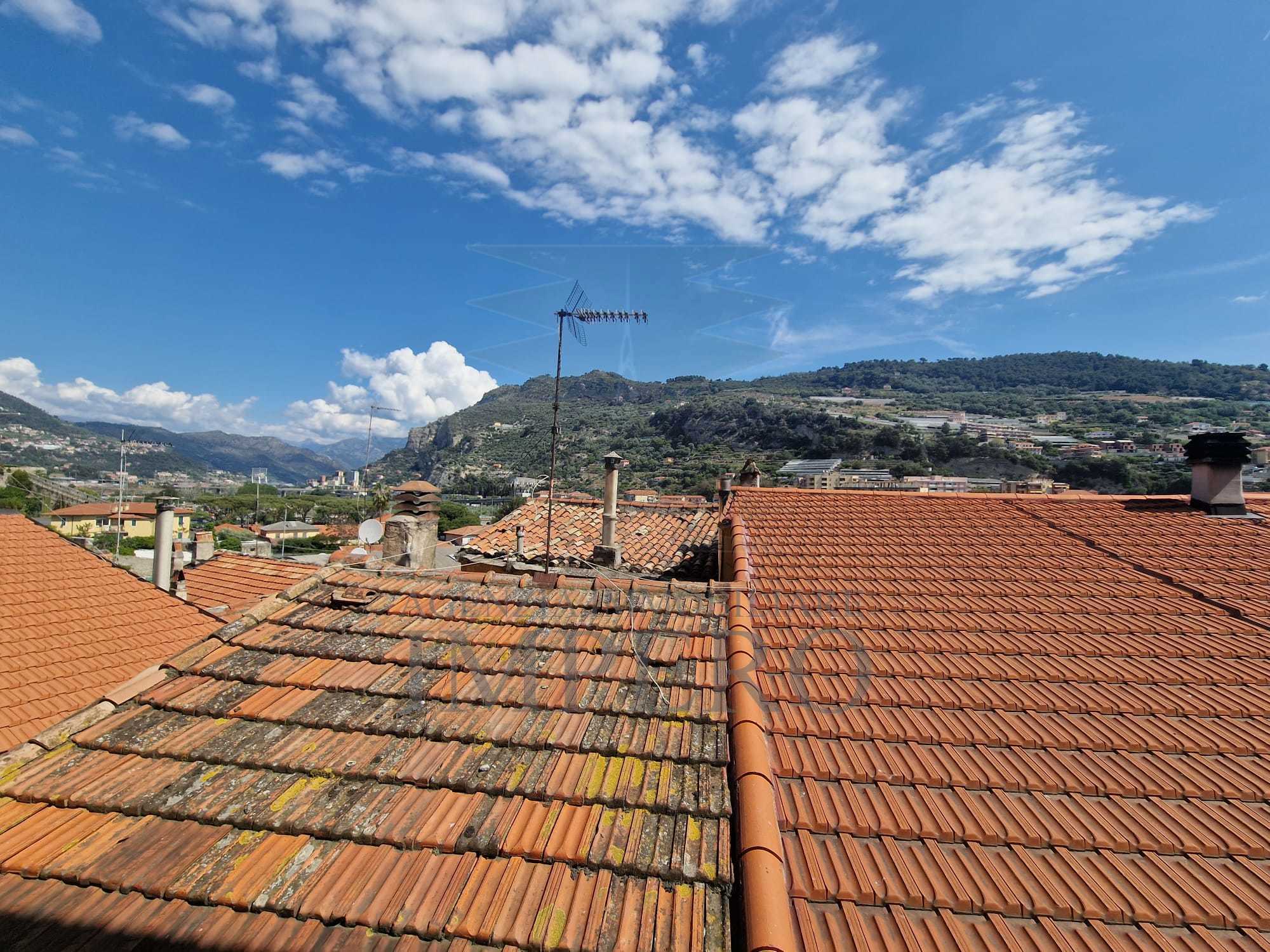 Appartamento in Vendita a Ventimiglia Vico del Mulino