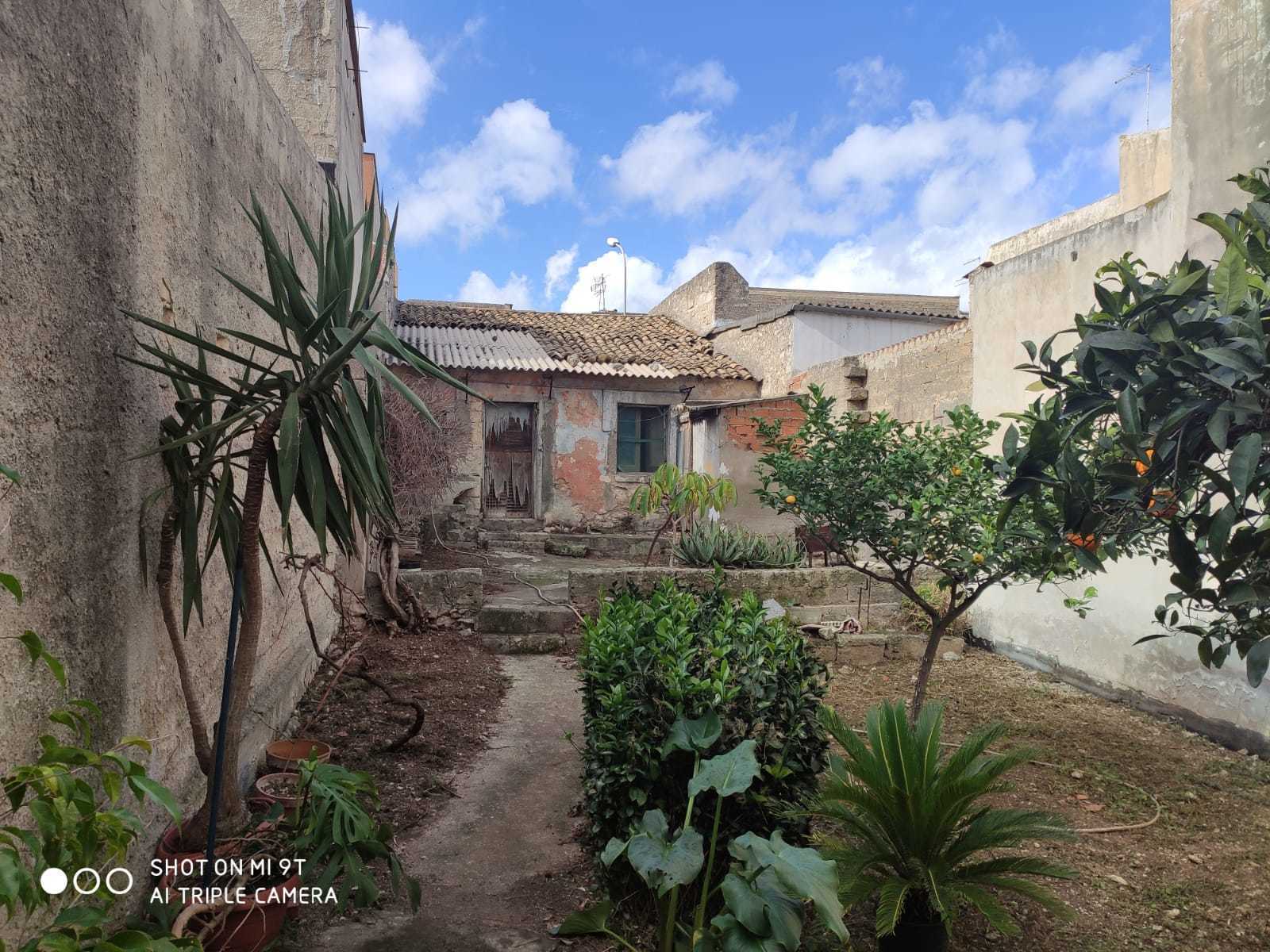 Casa indipendente in Vendita a Siracusa Via Attilio Regolo