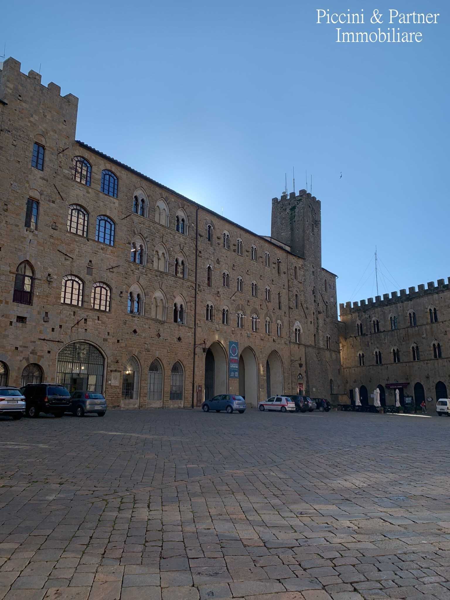 Appartamento in Vendita a Volterra Via Franceschini