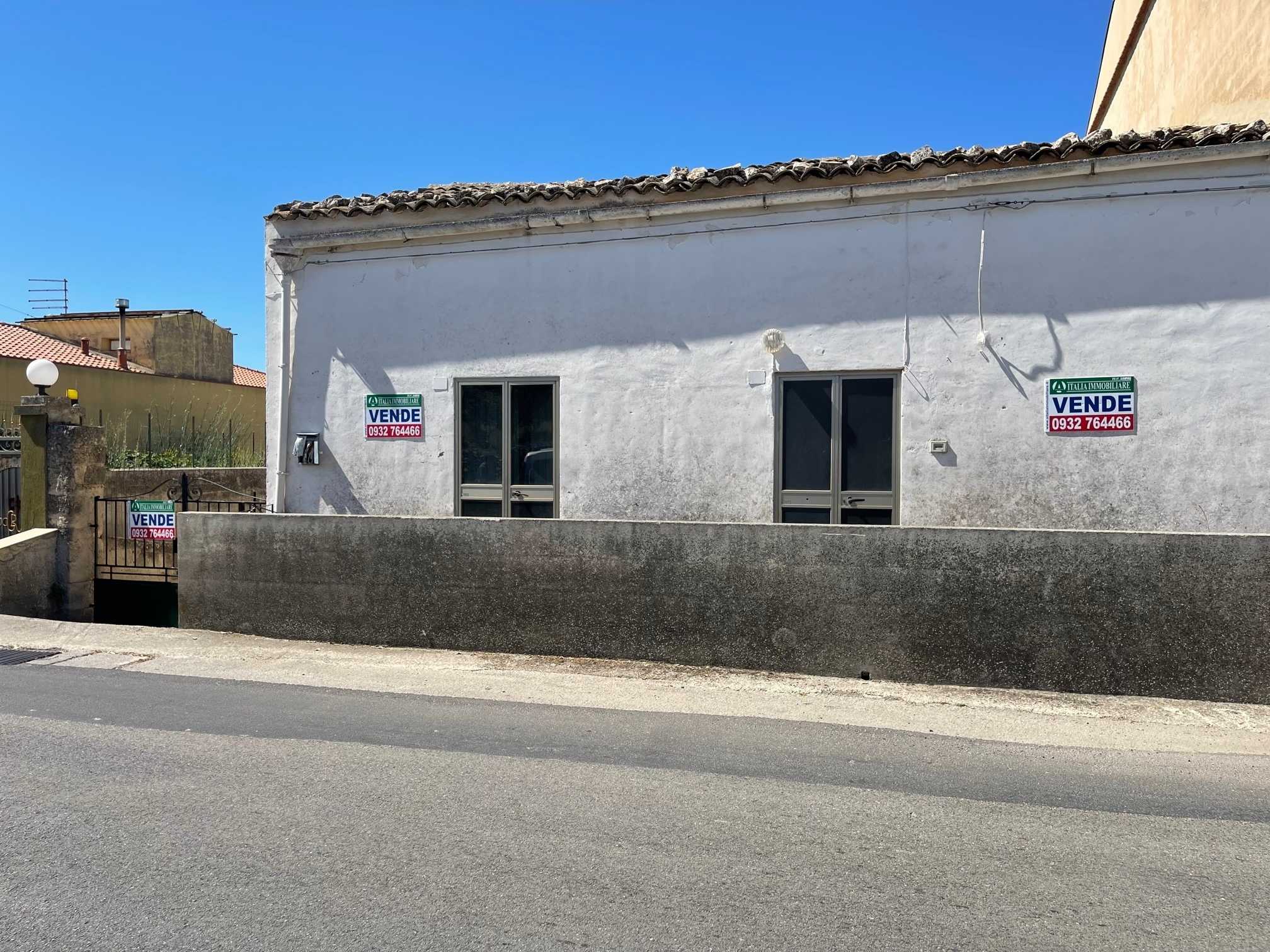 Casa indipendente in Vendita a Modica Contrada Dente Crocicchia