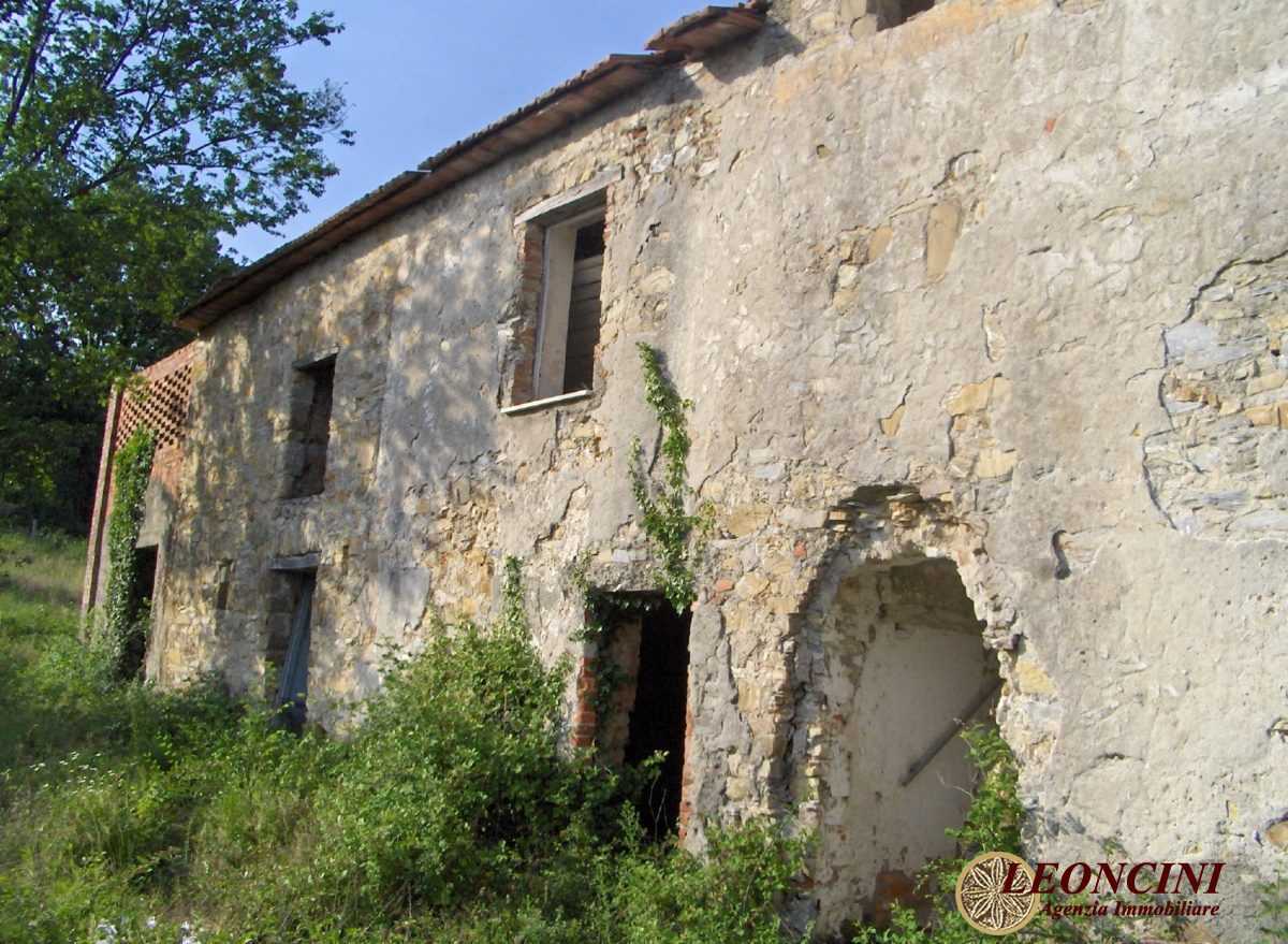 Casale via irola, Villafranca in Lunigiana