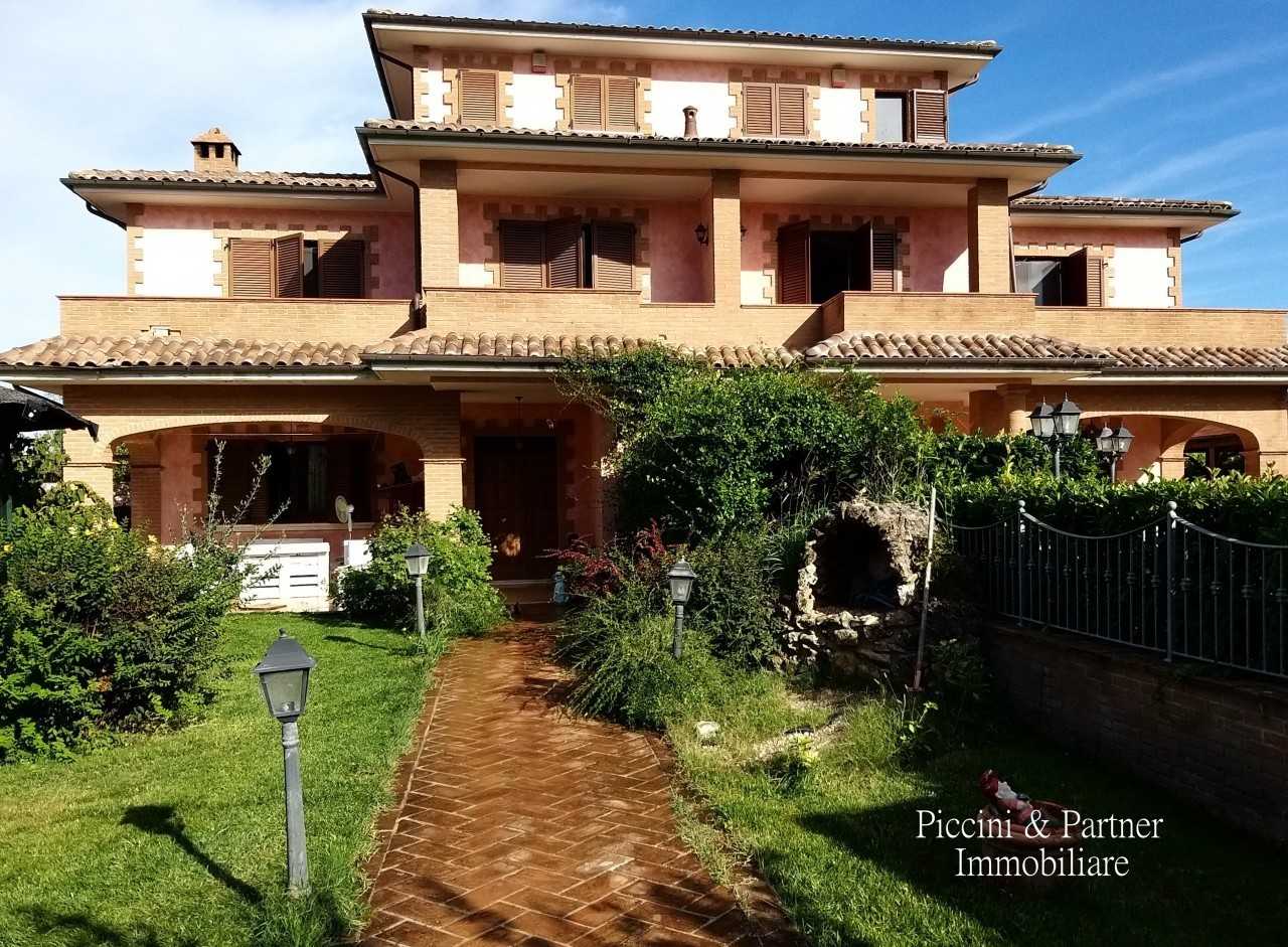 Casa indipendente in Vendita a Perugia Strada Ponte Pattoli - Ponte Resina