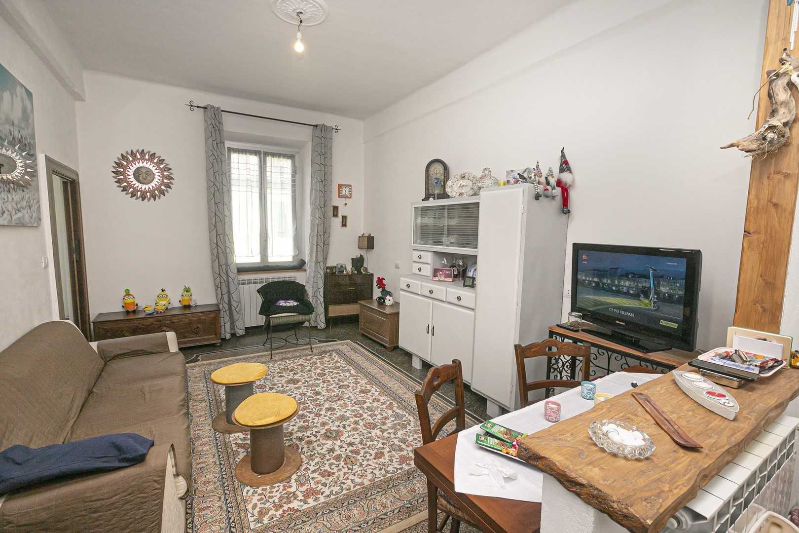 Appartamento in Vendita a Genova Via Campo di Tiro