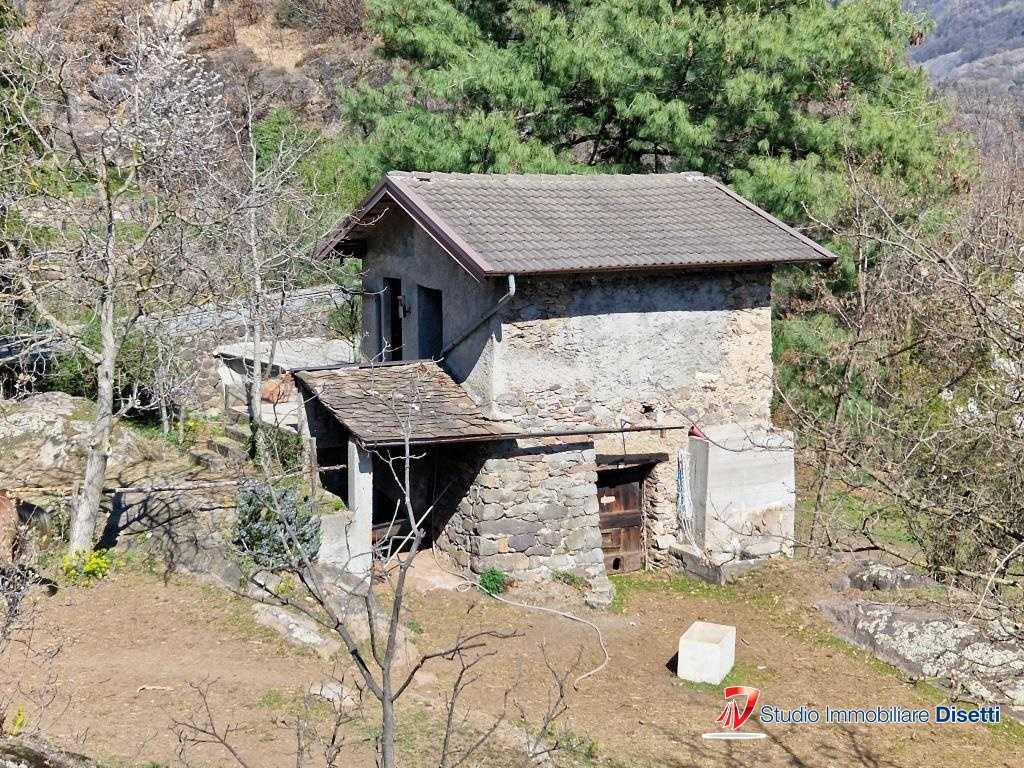 Casale in Vendita a Capo di Ponte Via Ronchi Pescarzo