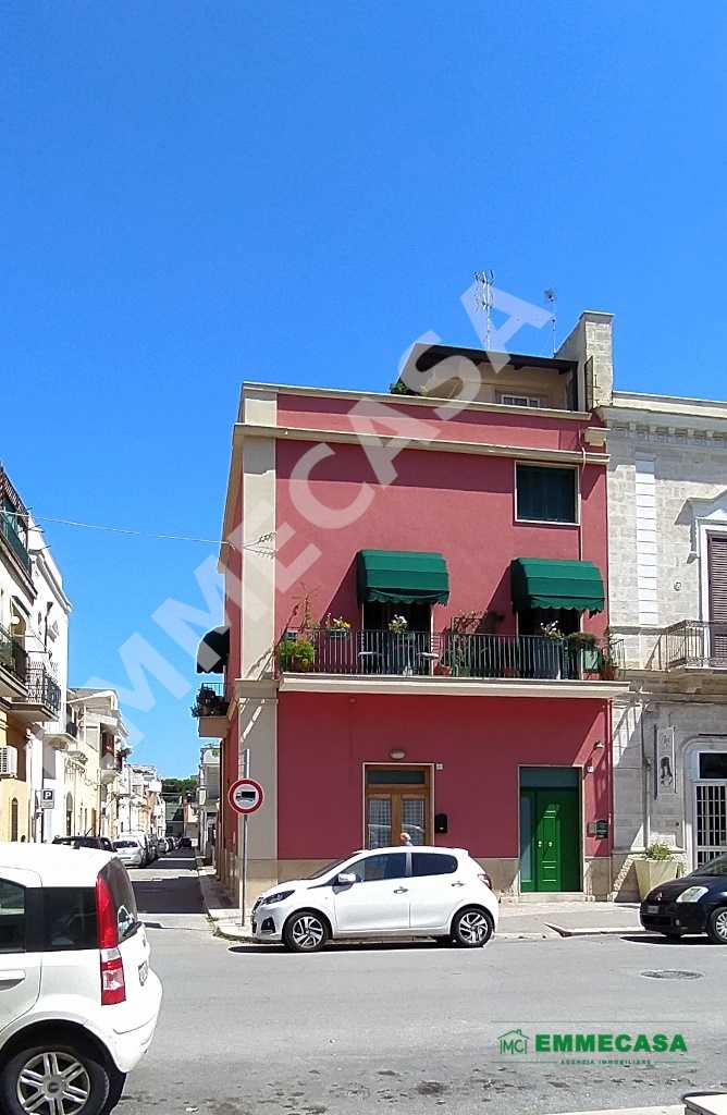 Villa Corso aldo moro, Valenzano
