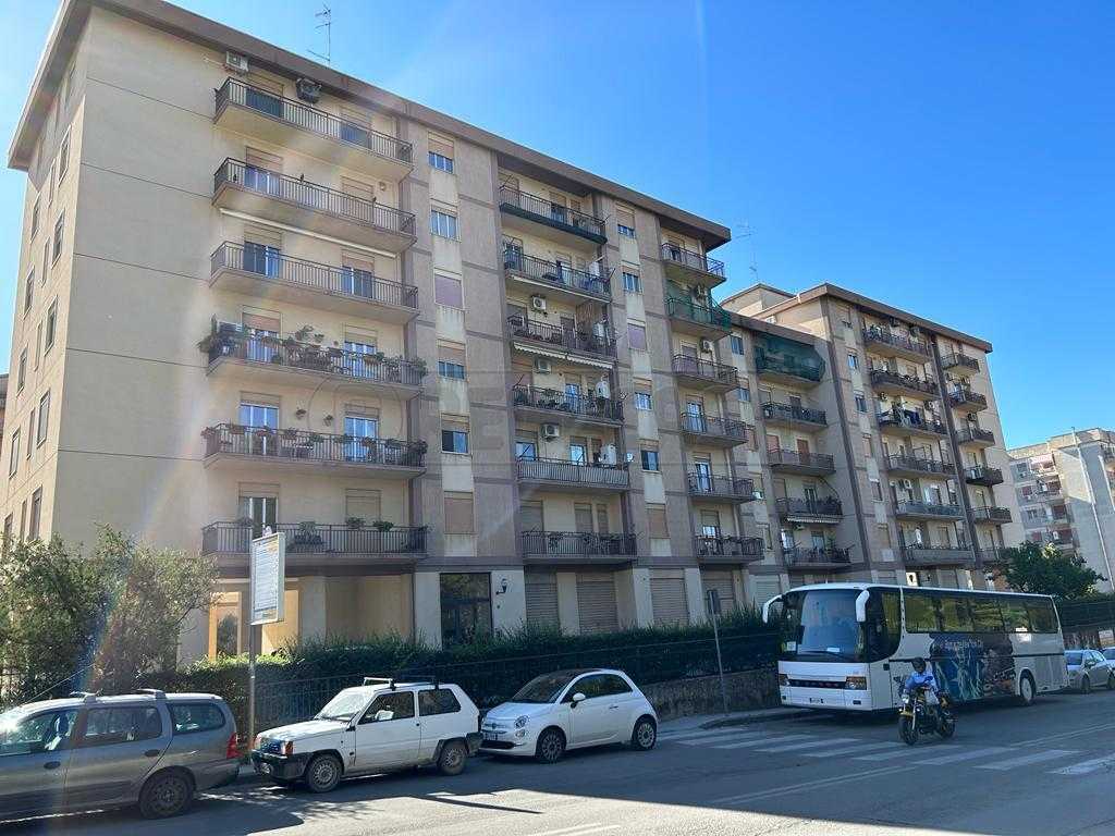 Appartamento in Vendita a Caltanissetta Via F. Turati