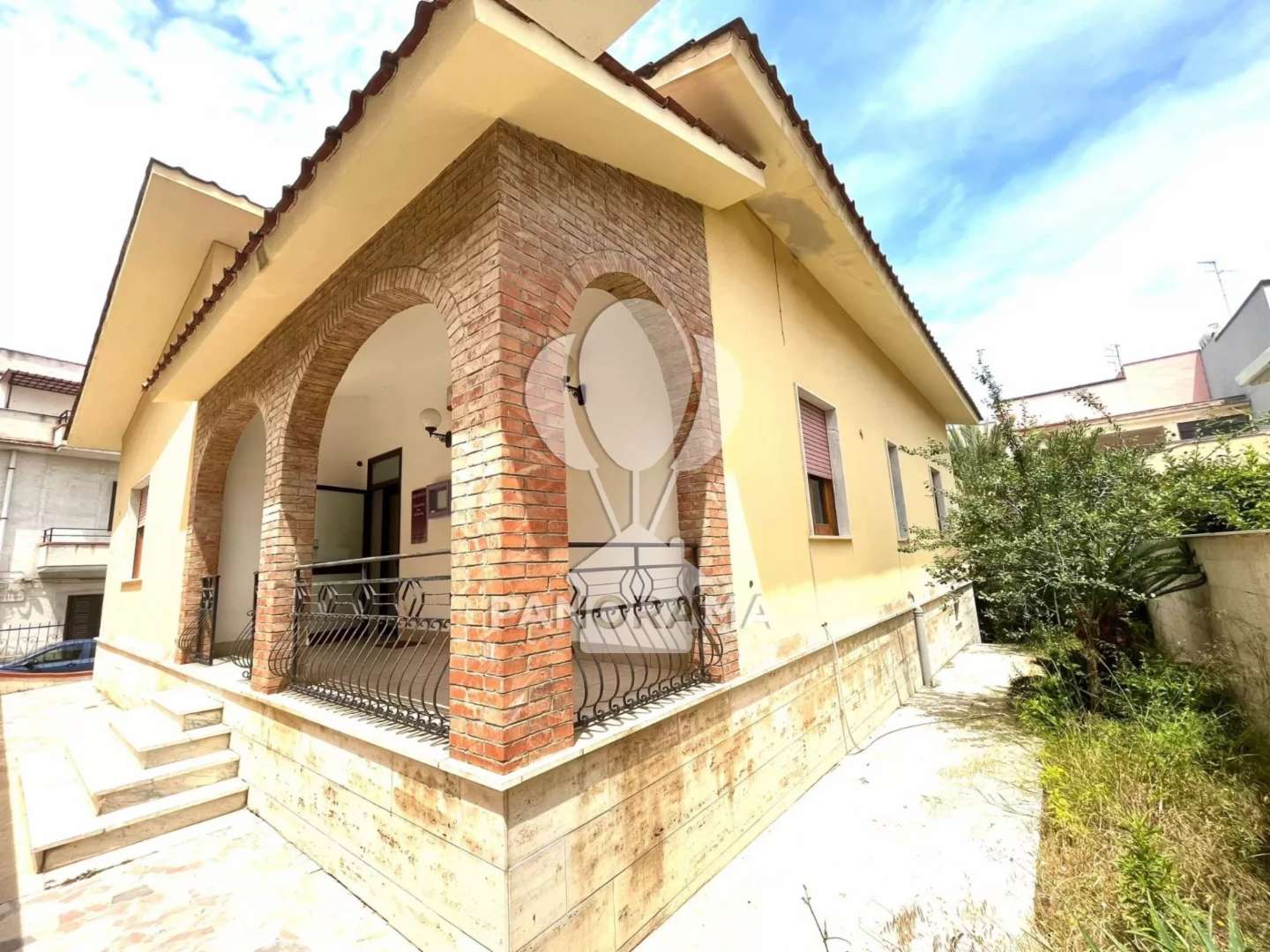 Villa in Vendita a Balestrate Via Francesco Guardione,