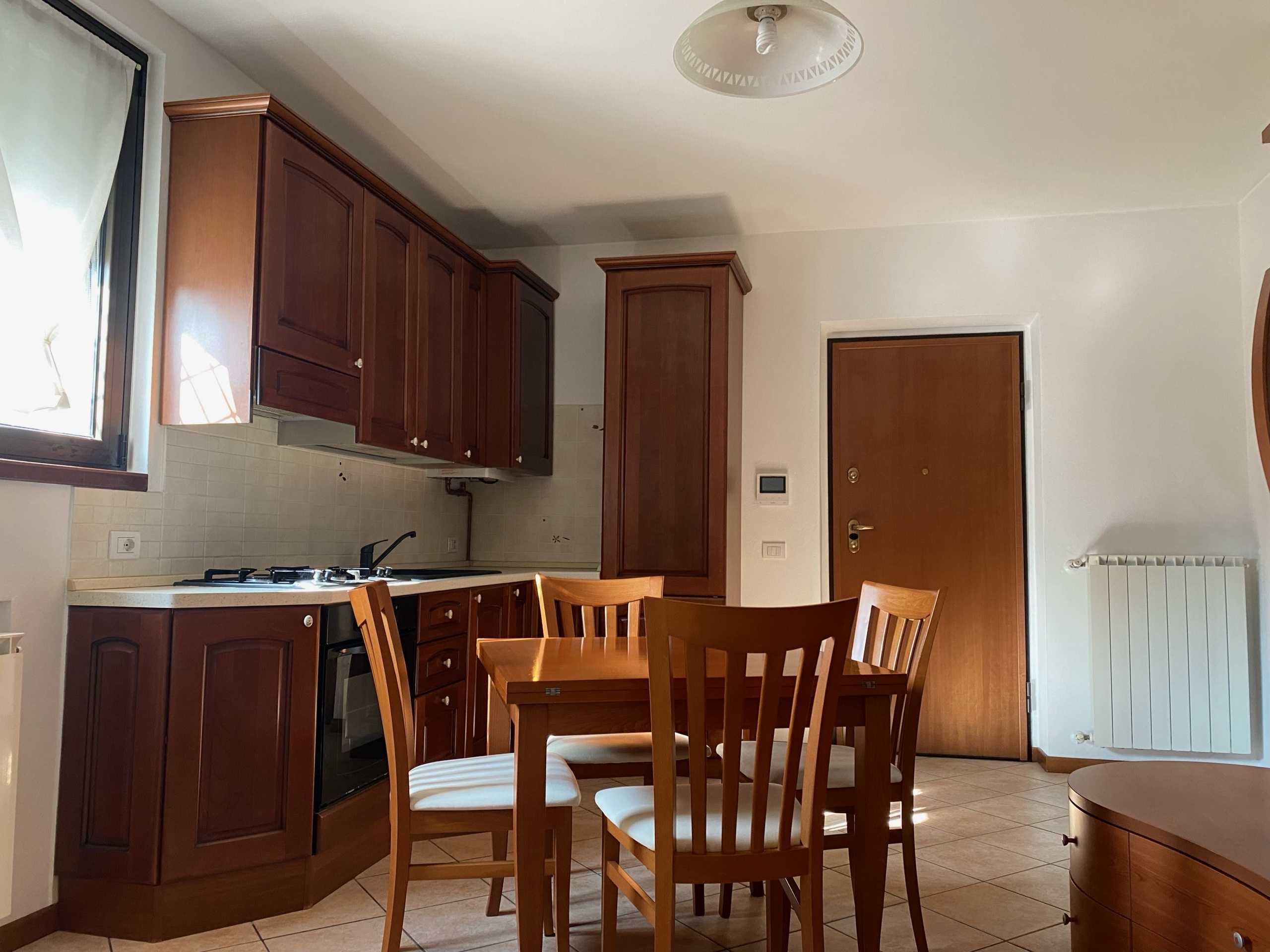 Appartamento in Vendita a Como Via Giuseppe Majocchi