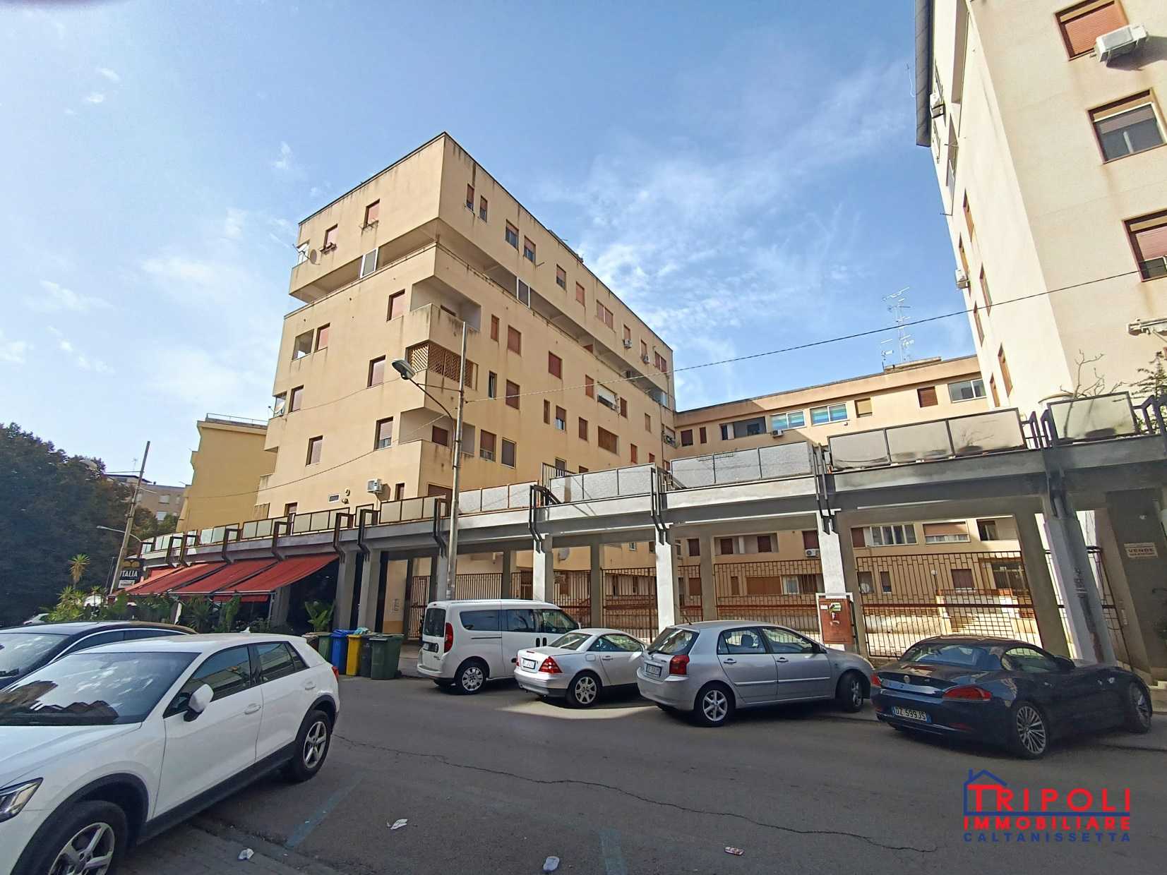 Appartamento in Vendita a Caltanissetta Viale Sicilia 87
