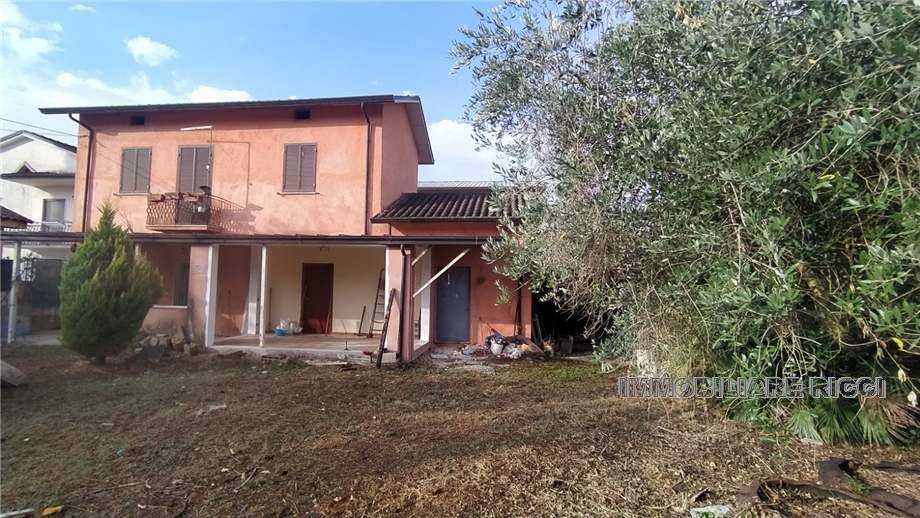 Villa, Esperia