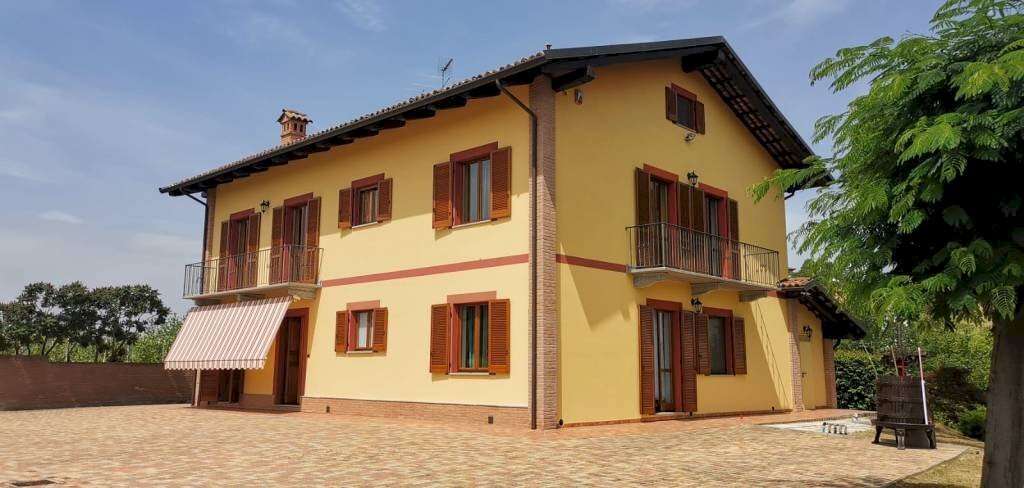 Villa in Vendita a San Marzano Oliveto