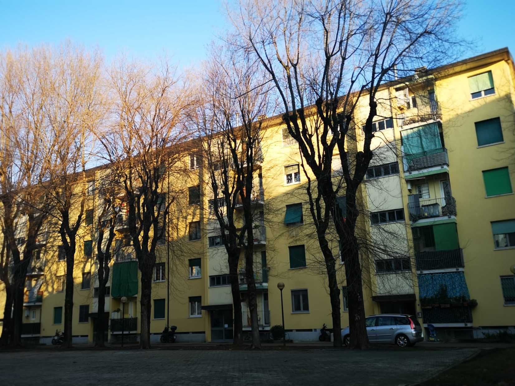 Appartamento in Vendita a Milano Viale Ungheria