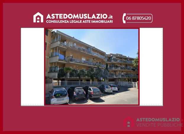 Appartamento in Vendita a Roma Via del Bosco degli Arvali