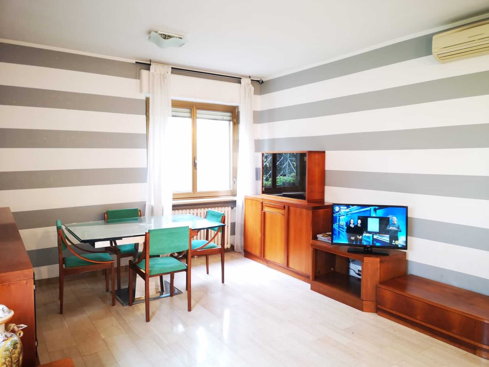 Appartamento in Vendita a Milano Via Pecorini