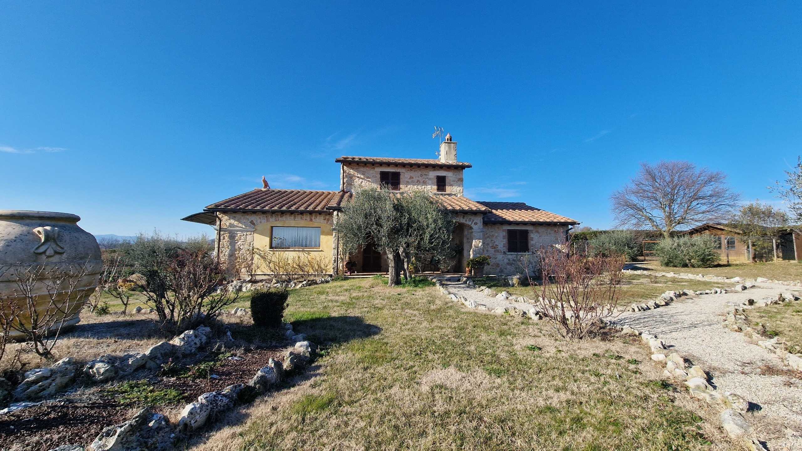 Casa indipendente Vocabolo Poggio, Montecastrilli